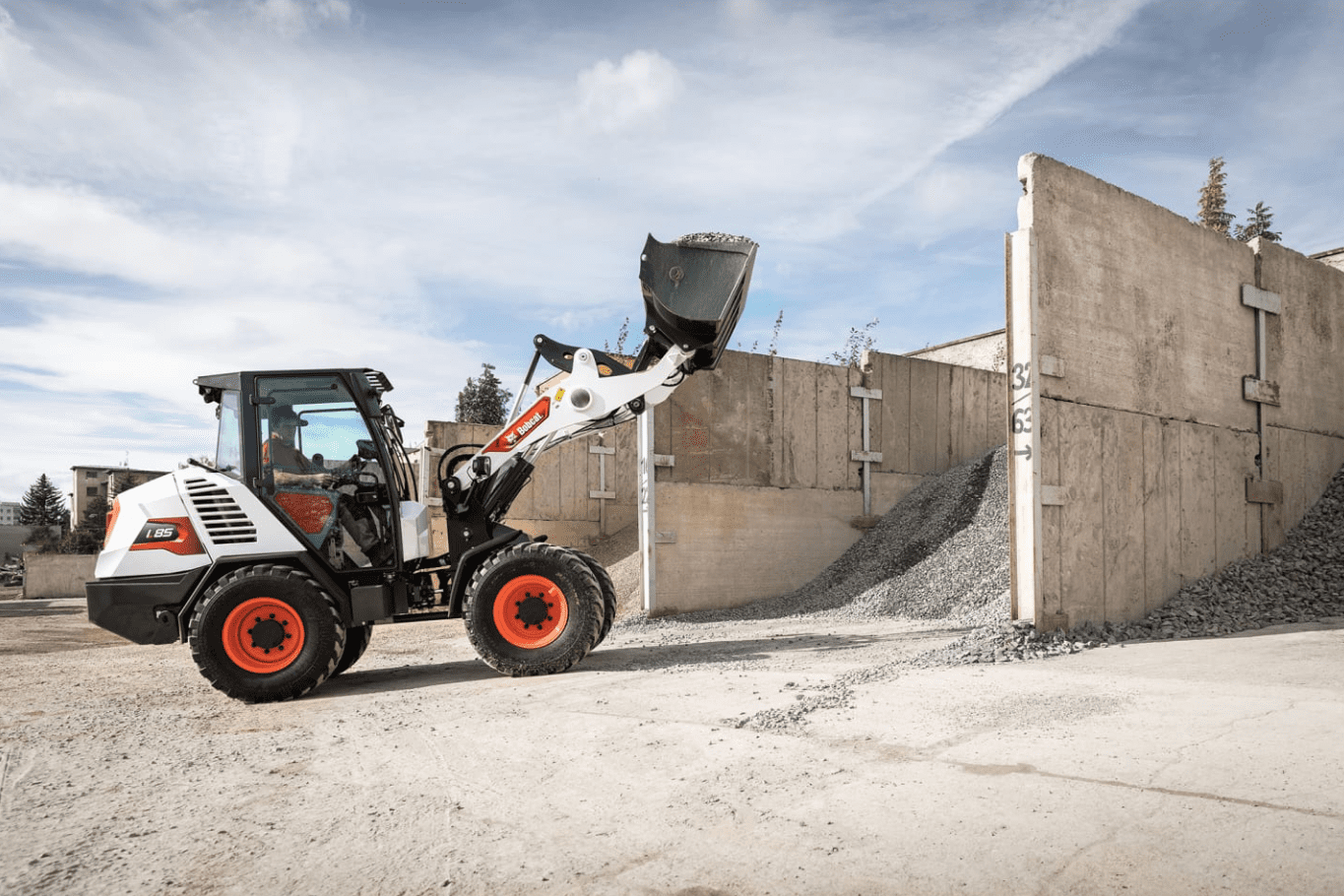 Browse Specs and more for the L85 Compact Wheel Loader - Bobcat of Huntsville